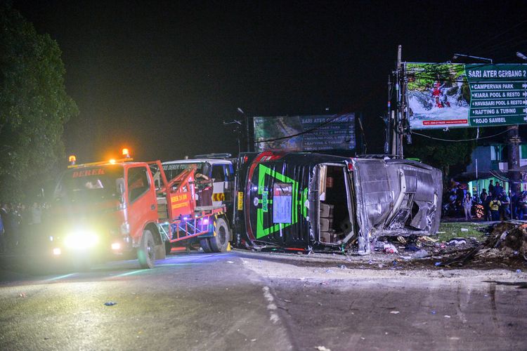 Kecelakaan Bus SMK Lingga Kencana Subang Sempat Teriak Allahu Akbar