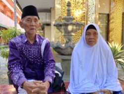 Pasutri Lansia Naik Haji Dari Penghasilan Parkir, Rajin Bersedekah