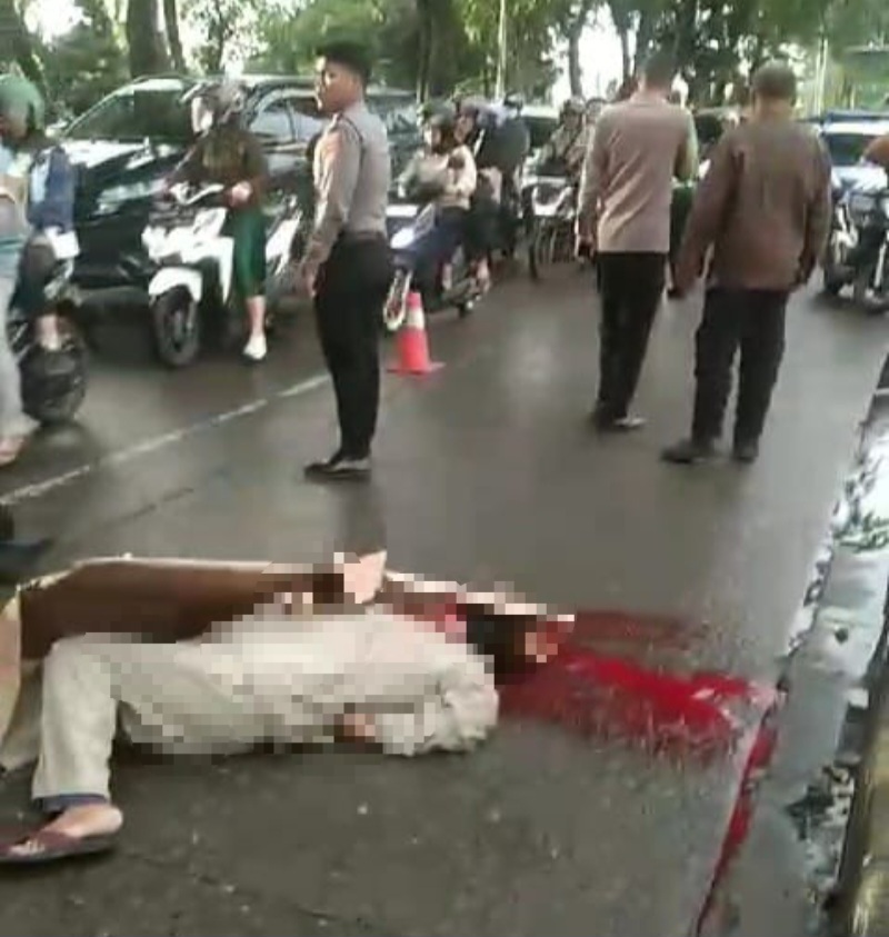 Pengendara Sepeda Motor Tewas Di Jalan SM Raja Medan