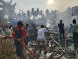 Dua rumah semi permanen ludes dilalap sijago merah di Tanjungberingin