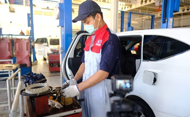 Kiat merawat kendaraan bagi pemilik super sibuk