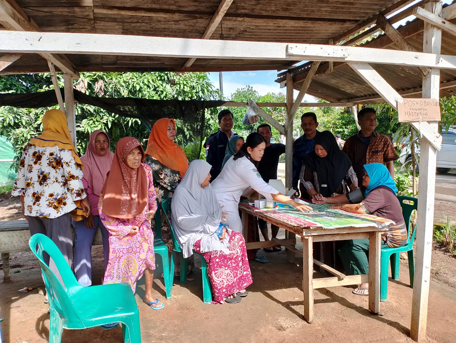 Posko Banjir Didirikan di Desa Bantan dan Martebing, Puskesmas Dolok Masihul Peduli Kesehatan Warga