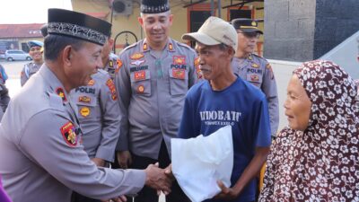 Berkah Ramadhan, Polres Tebing Tinggi Bersama Bhayangkari Berbagi Takjil ke Masyarakat