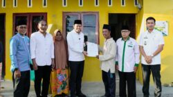 Wabup Sergai Serahkan Bantuan Bedah Rumah Korban Kebakaran