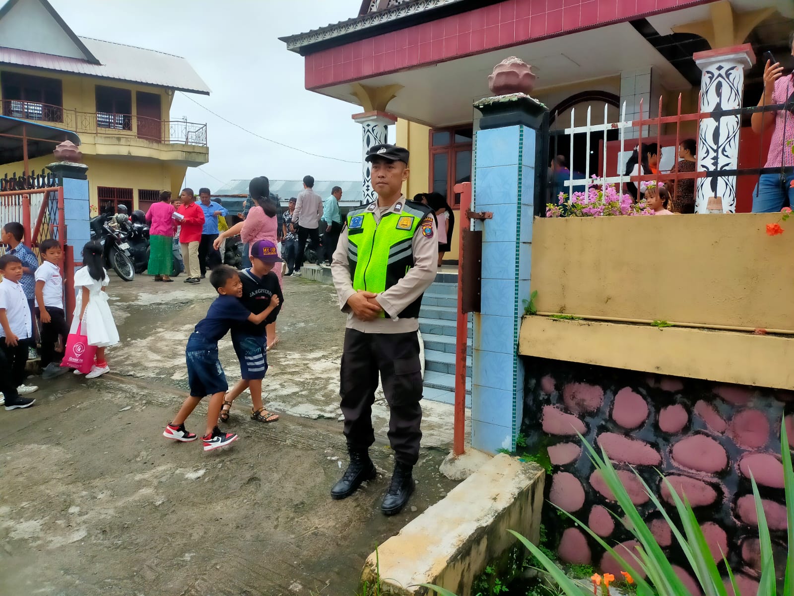 Pengamanan Gereja, Polres Tebing Tinggi Pastikan Ibadah Minggu Berjalan Lancar