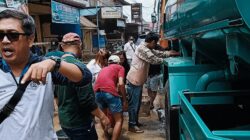 RSI Sigap Bantu Korban Banjir Bandang Parapat dengan Pasokan Air Bersih